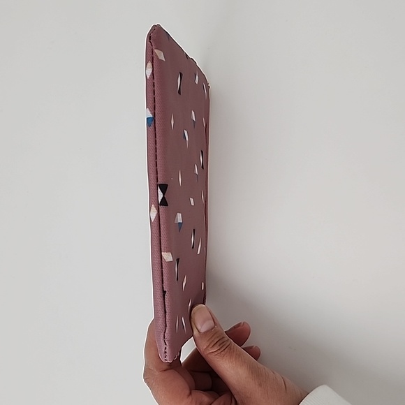 Sonia Kashuk Makeup Bag Mauve - Picture 7 of 13